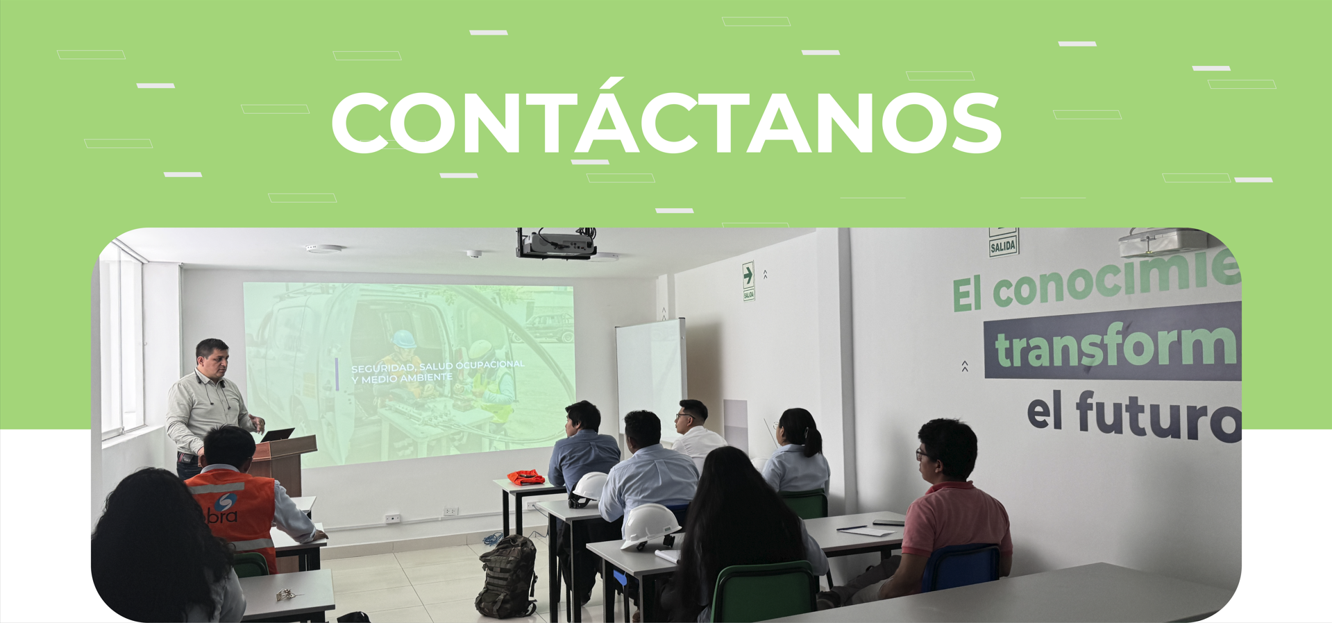 Aula y participantes de una capacitación